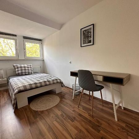 Zimmer Im Zentrum - In Der Naehe Zum Hauptbahnhof Πάντερμπορν Εξωτερικό φωτογραφία